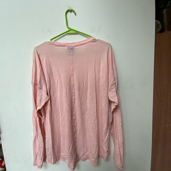 The North Face Long Sleeve Tee (Peach) - Picture 4 of 6